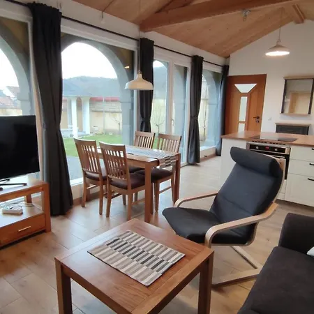 Haus Toskana, Kleines Im Toskanagarten Bad Sulza