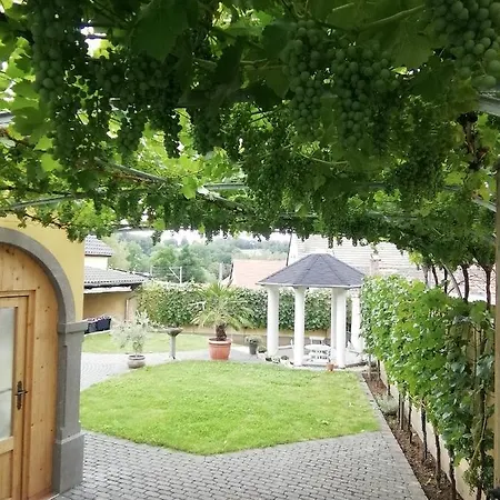 Feriehus Haus Toskana, Kleines Im Toskanagarten *